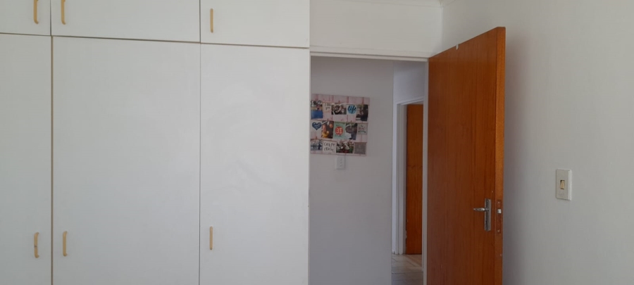 To Let 3 Bedroom Property for Rent in Edgemead Western Cape